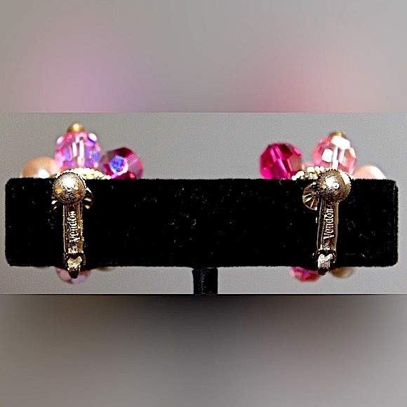 VENDOME EARRINGS  PINK PEARLS & CRYSTALS GOLD CLIP ON VINTAGE - Picture 6 of 8
